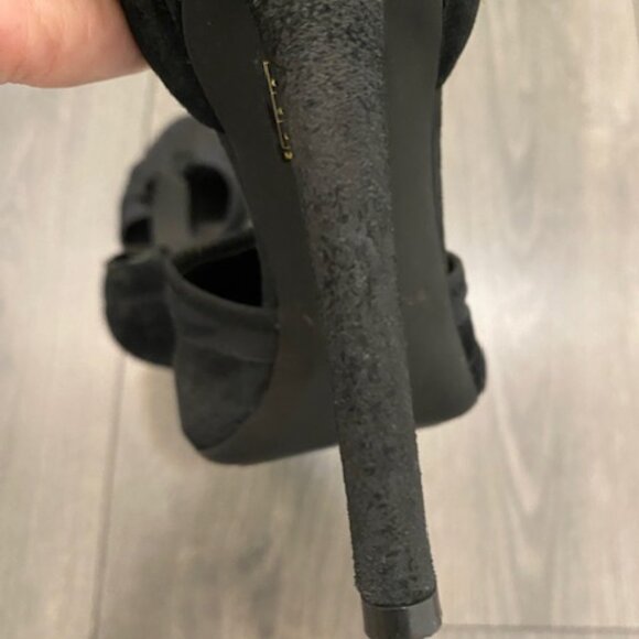 Balenciaga Black Suede T-Strap Open Toe Heels Size 8.5 - Picture 12 of 12